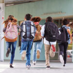 ഒരു മാസത്തിലധികം നീണ്ട ഓൺലൈൻ പഠനത്തിന് ശേഷം യുഎഇയിലെ വിദ്യാർത്ഥികൾ ഏപ്രിൽ 20 ന് ക്ലാസ് മുറികളിലേക്ക് മടങ്ങും