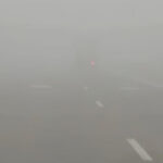 യുഎഇ കാലാവസ്ഥ: മൂടൽമഞ്ഞ്, കടൽക്ഷോഭം എന്നിവയ്ക്ക് സാധ്യത; പോലീസ് വേഗതാ പരിധി കുറച്ചു