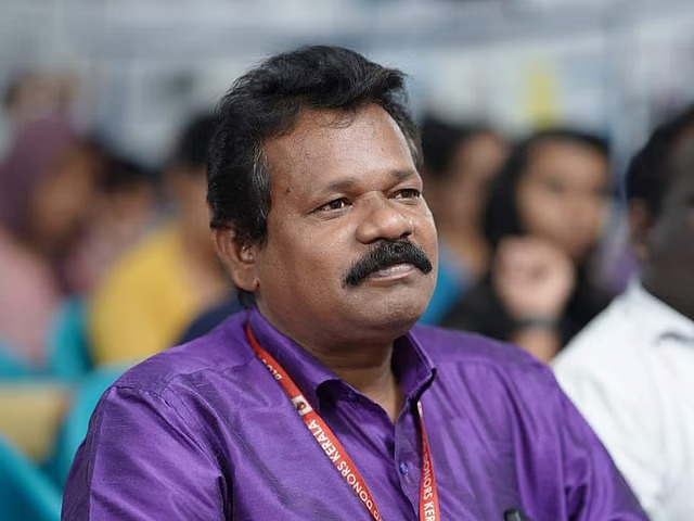 ഇന്ത്യയിലും യുഎഇയിലും ആയിരക്കണക്കിന് ജീവൻ രക്ഷിച്ച കേരള ബസ് കണ്ടക്ടർ; വിനോദ് ഭാസ്‌കരൻ അന്തരിച്ചു